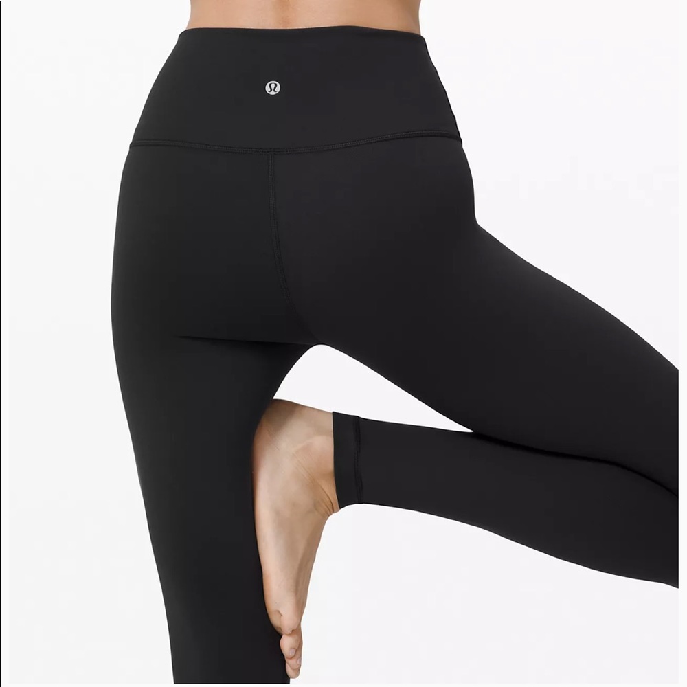 Lululemon Black Wunder Unders Sz 4